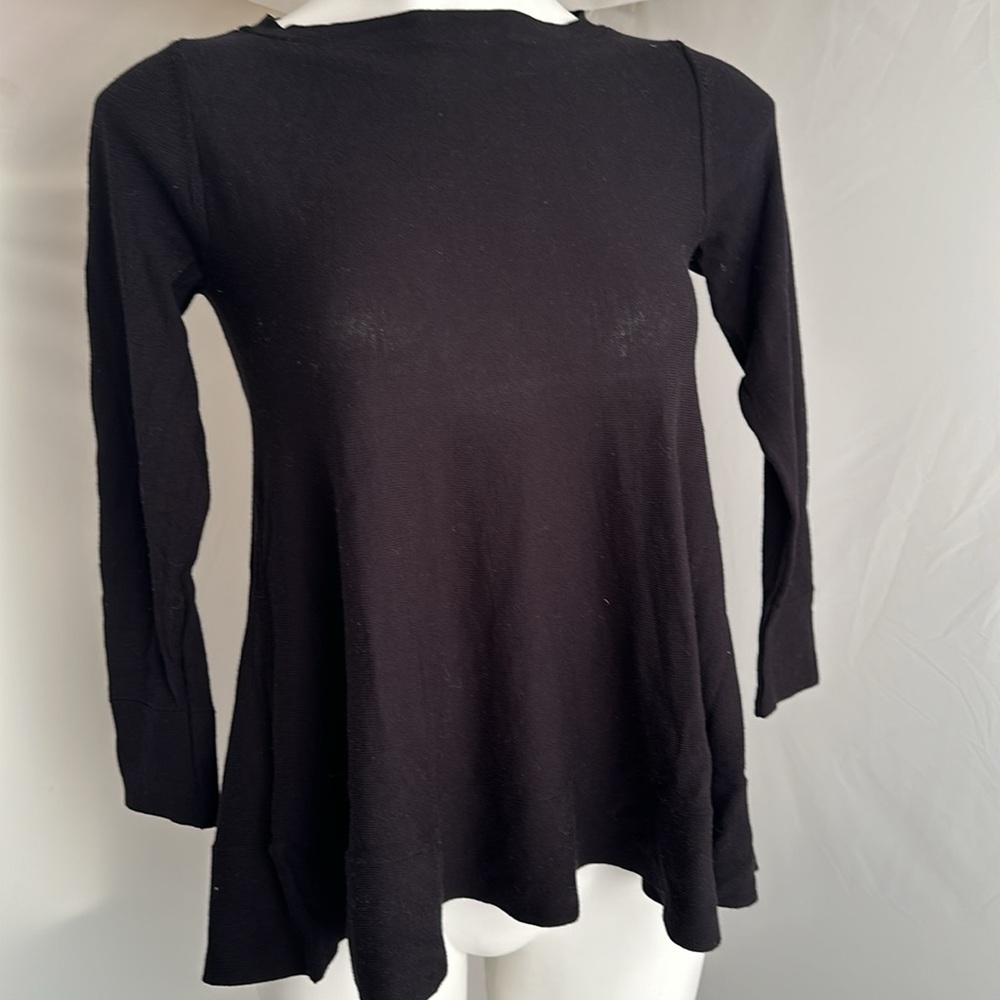 LOFT black swing knit top